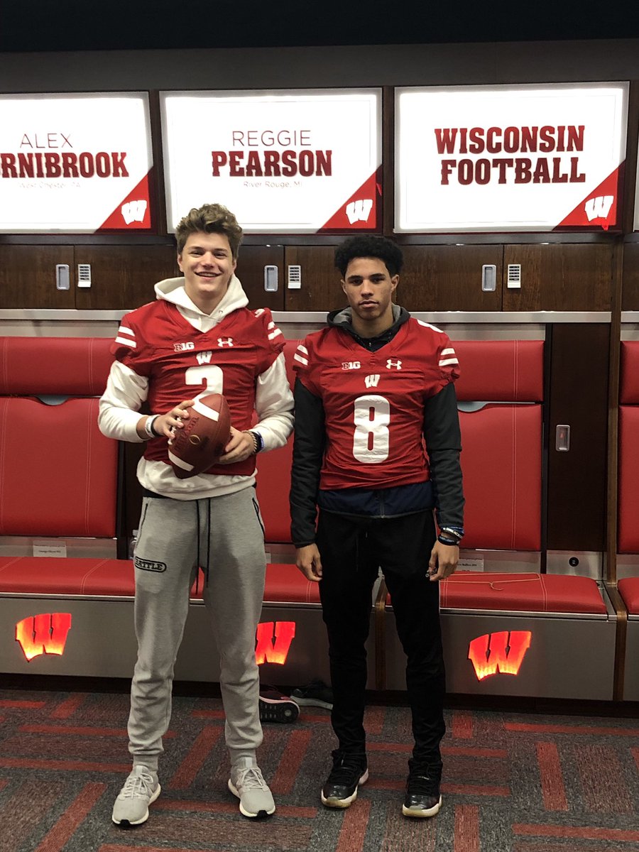 Beyond grateful to receive my first offer from the University of Wisconsin🔴⚪️ <a href="/AllenTrieu/">Allen Trieu</a> <a href="/EDGYTIM/">Timothy “EDGYTIM” OHalloran</a> <a href="/247Sports/">247Sports</a> <a href="/JoshHelmholdt/">Josh Helmholdt</a> @SWiltfong247 <a href="/CedrickWilson6/">Cedrick Wilson</a>