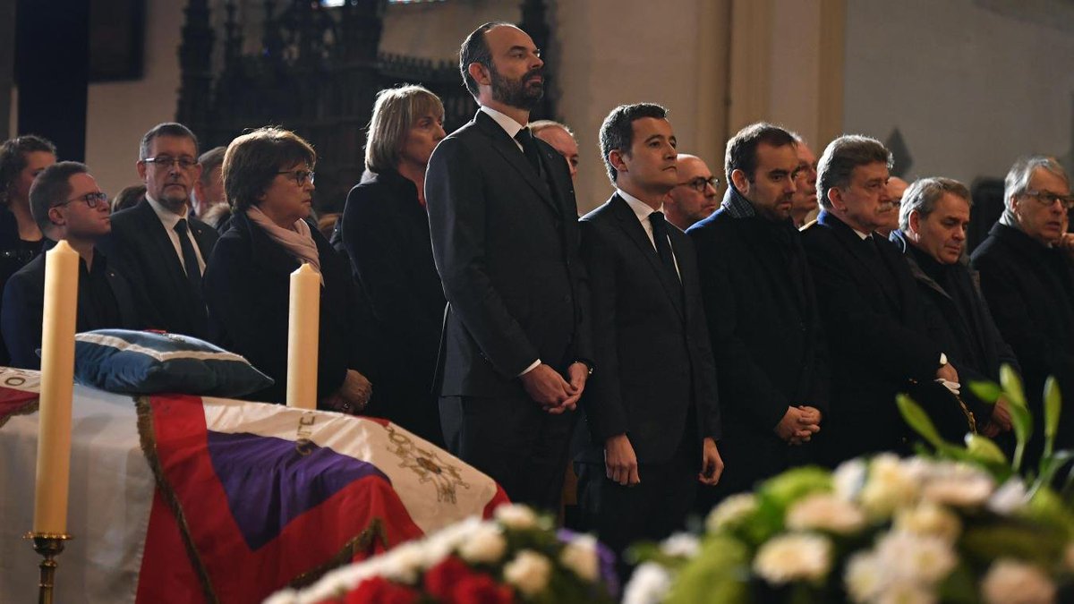 #Tourcoing a rendu un hommage émouvant à son maire décédé. #DidierDroart vdn.lv/3mGhQY