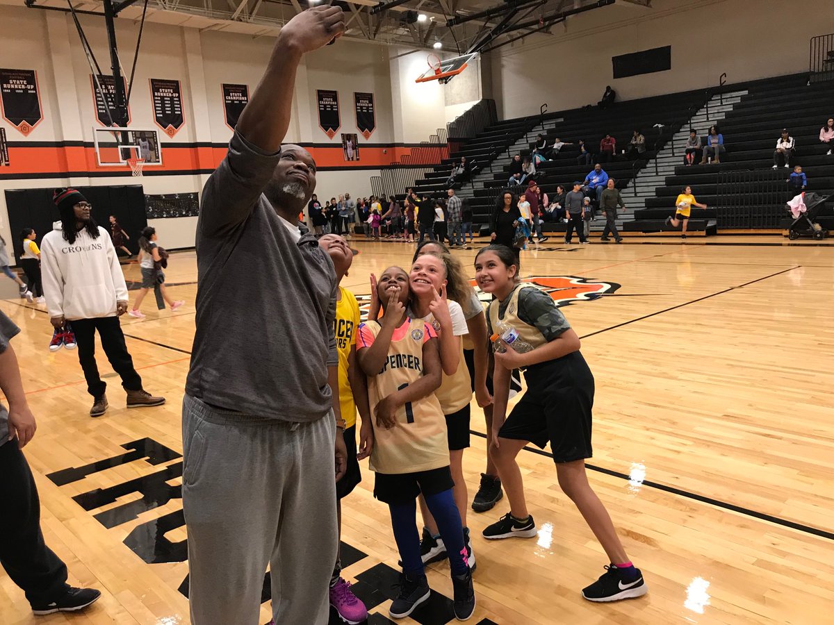 Spencer Lady Jaguars for the win! Selfie time! #spencerstrong@OKCPS@OKCPAL