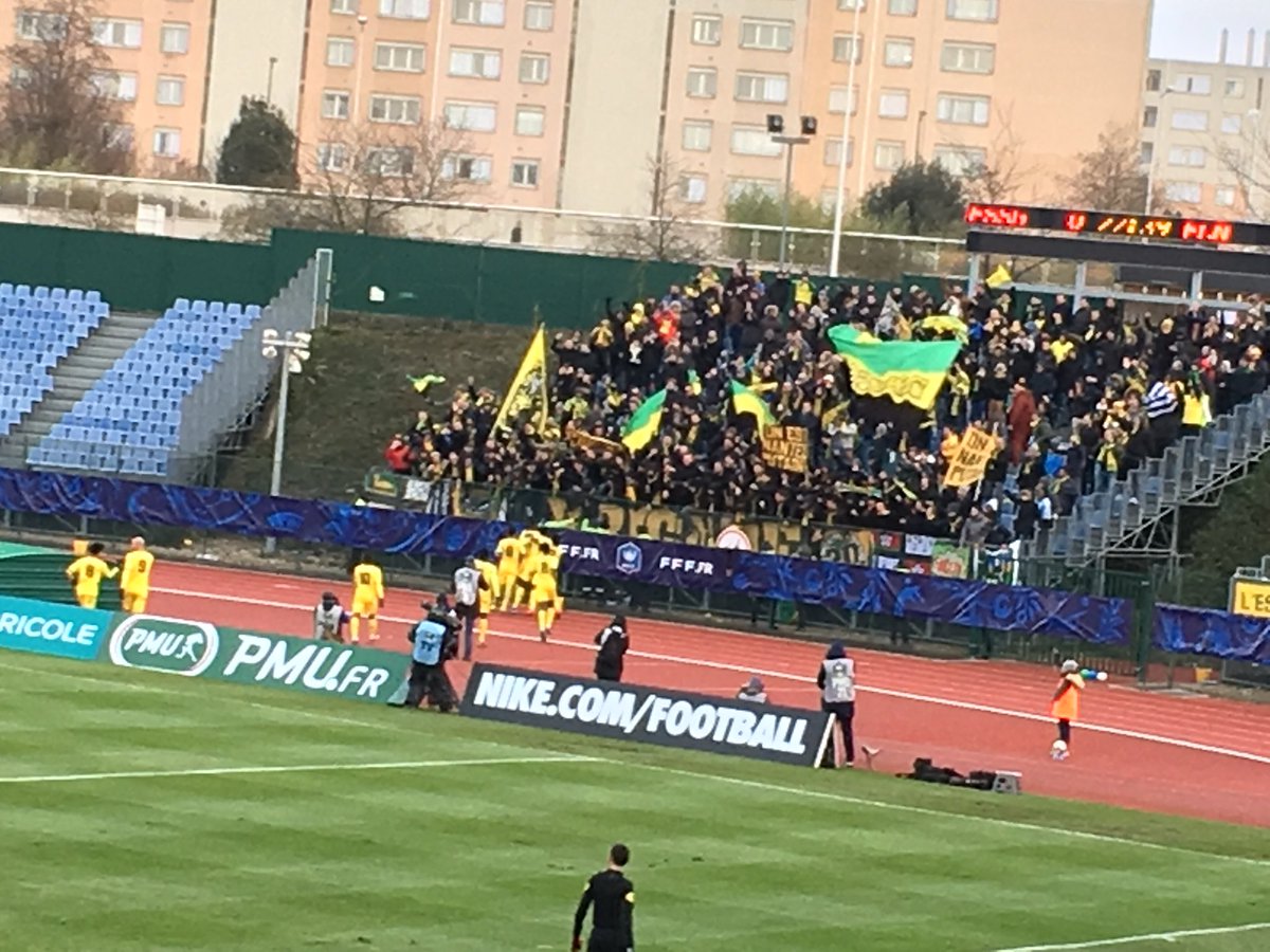 franckledorze's tweet photo. Un @Entente_SSG - @FCNantes sous le signe, encore, de l’émotion. #ESSGFCN #FCNantes #EmilianoSala @coupedefrance https://t.co/lEF7xF4l68
