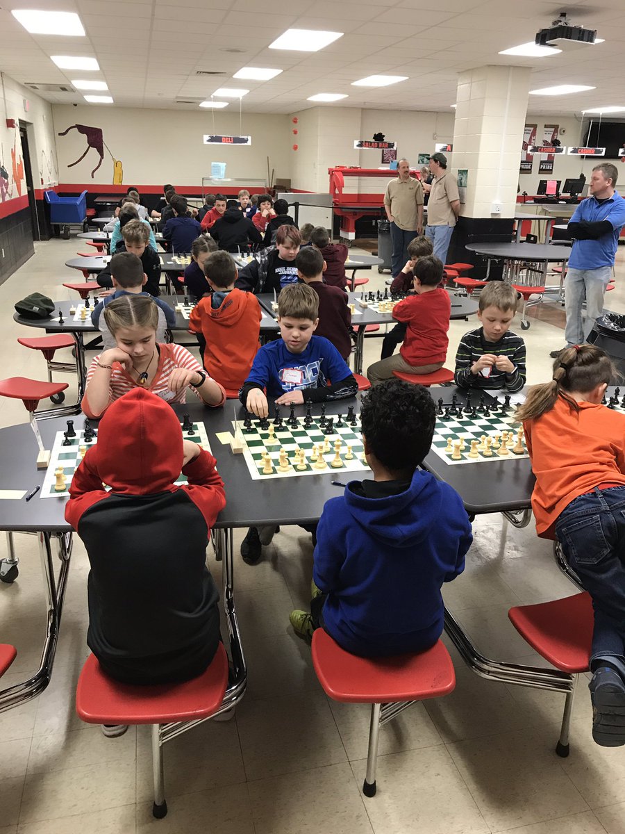 22nd GB Scholastic Chess Tournament <a href="/GBWashingtonMS/">GB Washington Middle</a> <a href="/greenbayschools/">greenbayschools</a> is underway. Serious brain power and concentration taking place. #KeepFamilyGameNight