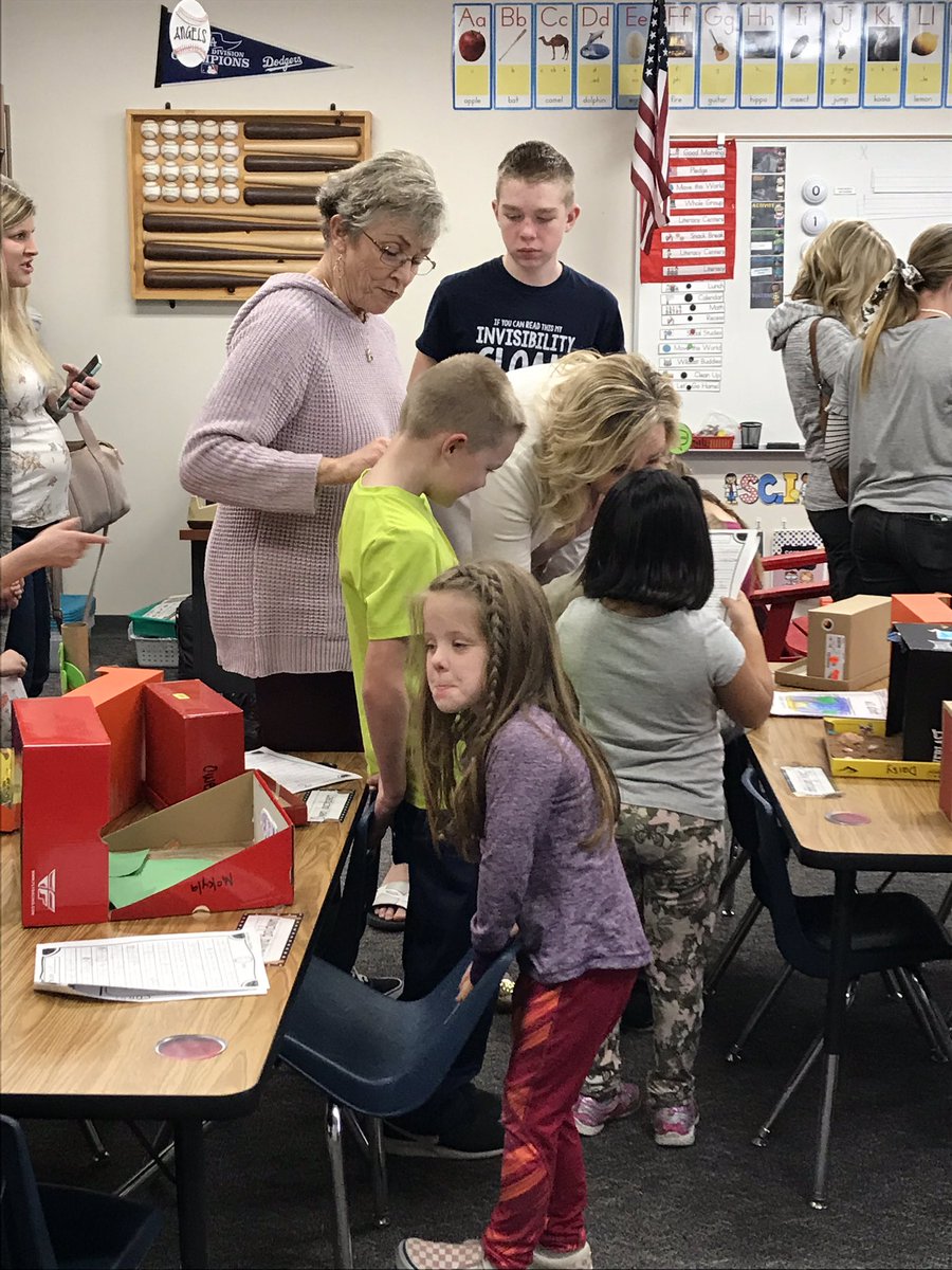 cveslittlecats's tweet photo. Wildest animals in the zoo! 😉 Students engineered their own animal habitat, researched their animal, and wrote a non-fiction report. #cveslittlecats #animalzoo #explorecreatediscover https://t.co/uCO7a5wZdv