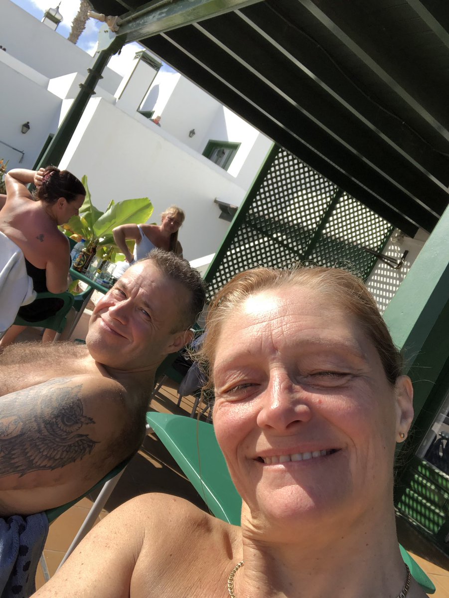 LunnClare's tweet photo. #holiday #weekinthesun #escapesnow @LunnKev getting ready for next challenge https://t.co/P6T2mBlD2V