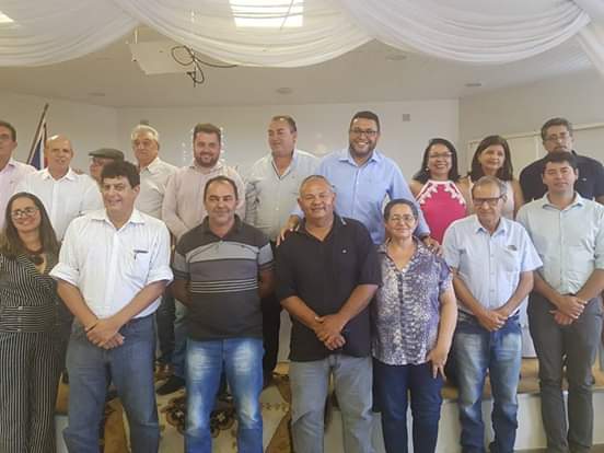 Jequi45's tweet photo. Boa tarde!
Reunião dos prefeitos, com as superintendências de ensino de Almenara, Araçuaí, Diamantina, Guanhães e Teófilo Otoni, ocorrida 31 de janeiro de 2019, na cidade de Diamantina.
#Jequi https://t.co/Qxzv0jb6QC