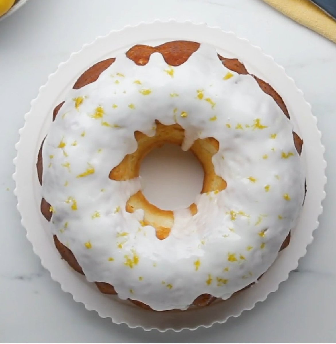 EuphoriaStorm's tweet image. I will be making this today.. Lemon Bundt Cake. But will do a healthy version. It calls for 2 cups of sugar. Are they nuts? #baking #scratchbaking #lemon #saturdayfeels