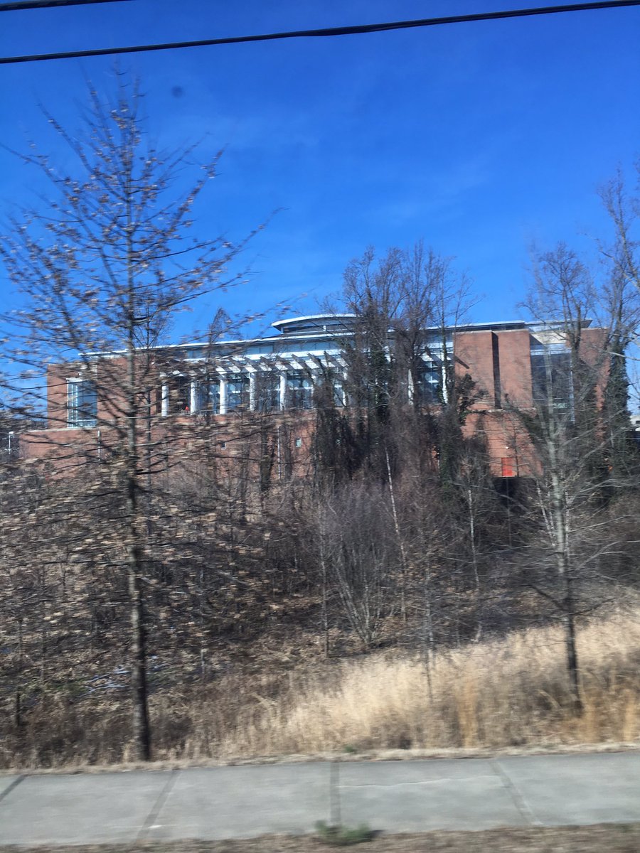 anglophilehoo's tweet photo. #DCHoos are in Charlottesville! See you soon, JPJ. #Home #GoHoos https://t.co/fDbB0yTjrd