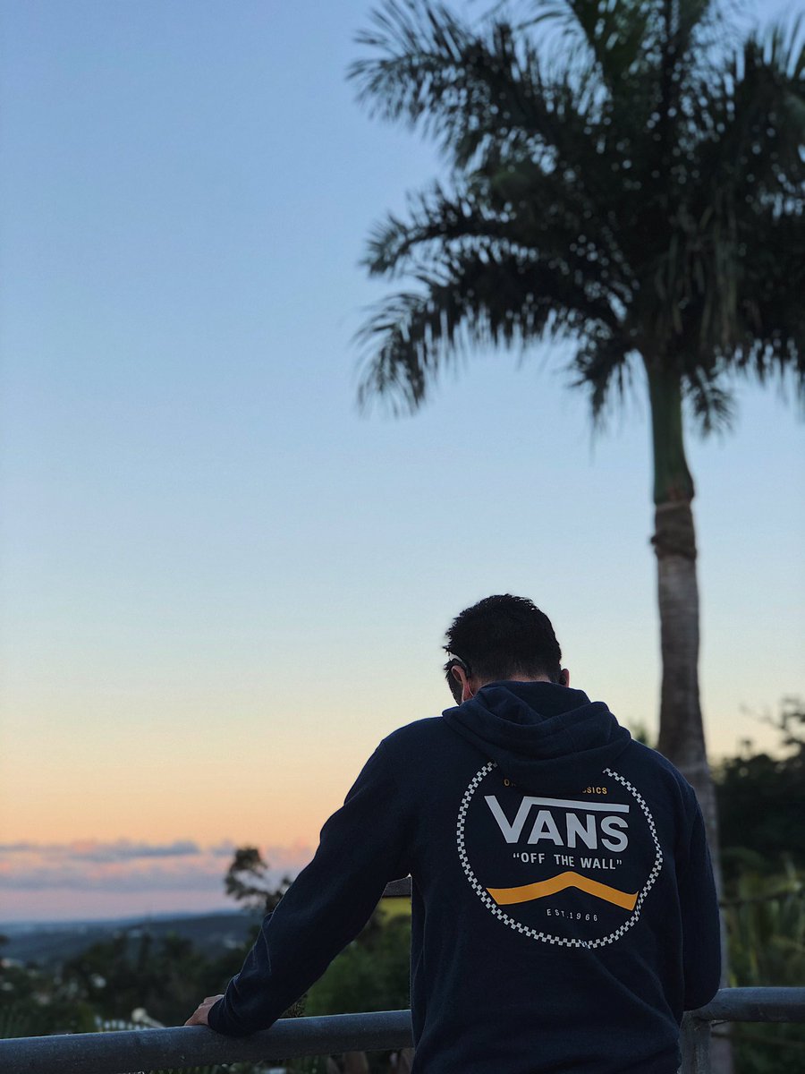 Andrz1927's tweet photo. Un Proyectito de Vans que me hice! #VansPR #UltraRangeHi @VANS_66
📷@faviola33
@DJAB_1998 alguito ahí 😂😂😂 https://t.co/6fCKSHRyPd