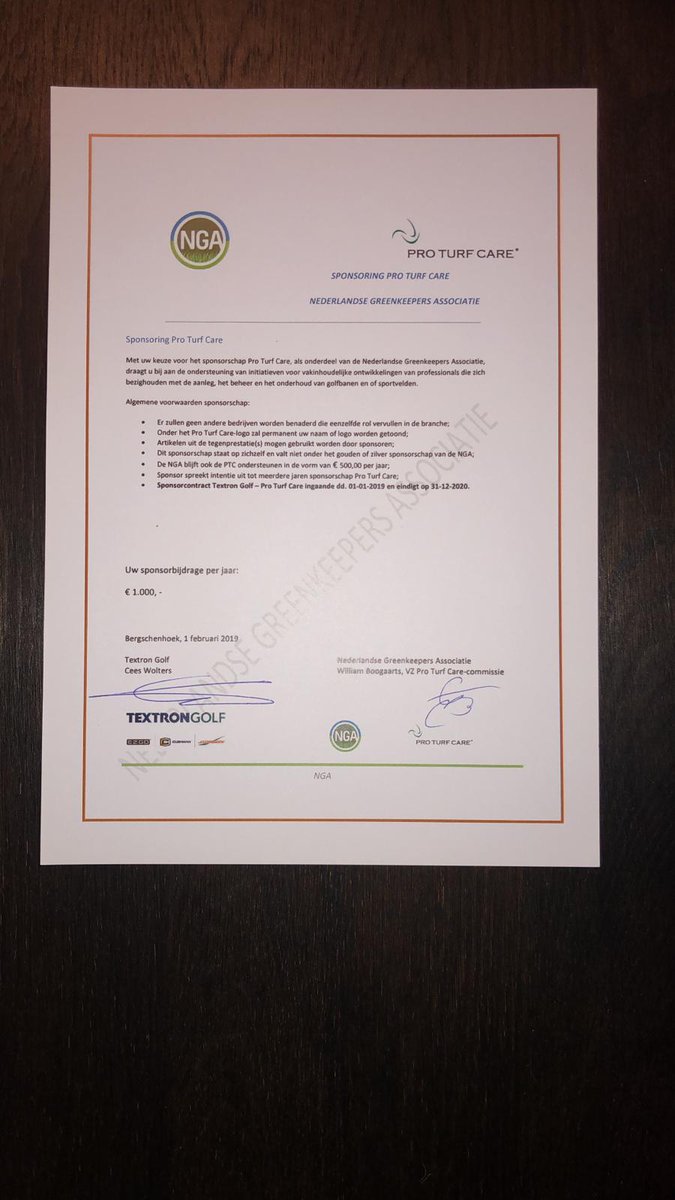 NGA_Golf's tweet photo. De krabbel is gezet, Pro Turf Care #PTC is officieel sponsored by #TextronGolf @TXTSystems Met dank aan @ceeswolters ⛳♻️⚽️ #TROTS https://t.co/JaEFLPhWOP