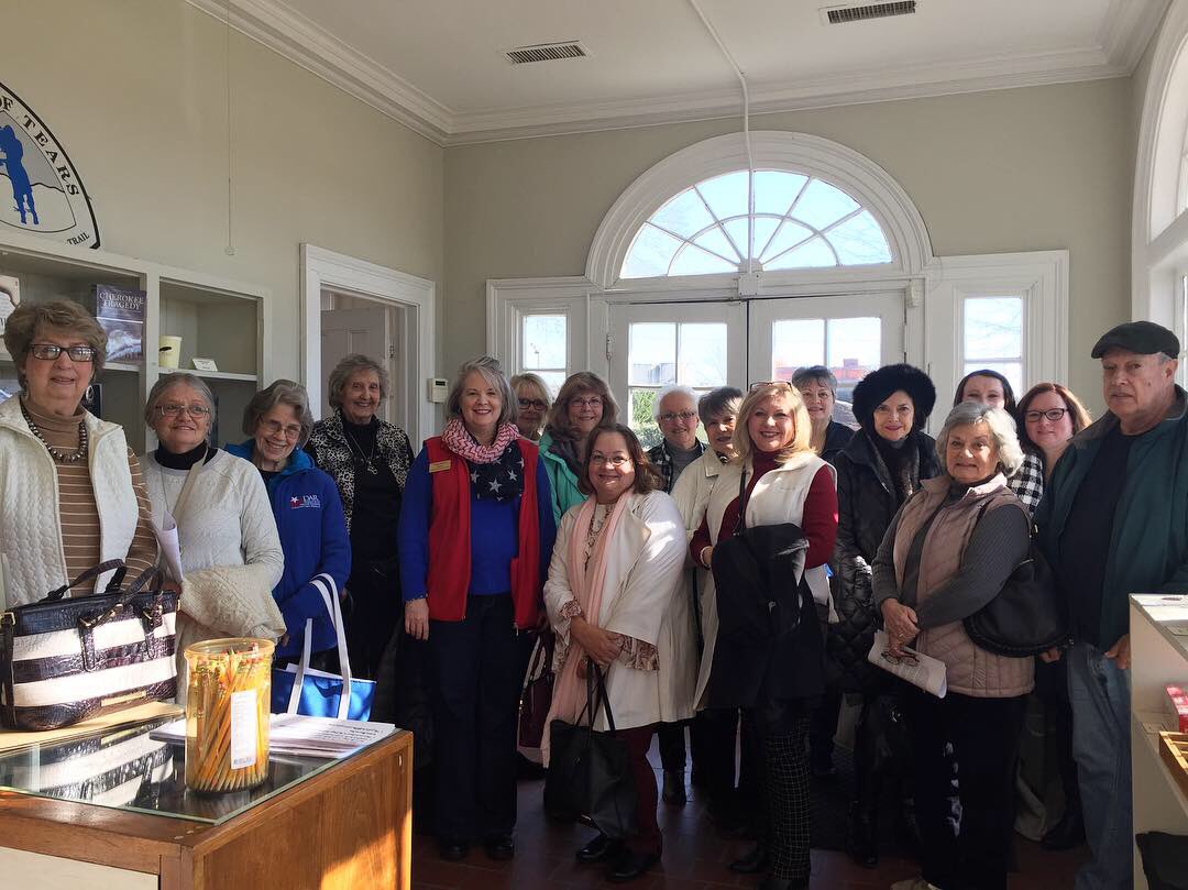 FieldingLewisGA's tweet photo. We had such a wonderful time visiting the Chieftains Museum and the Martha Berry House and Museum. Thank you for preserving and sharing so much history! #FieldingLewis #FieldingLewisDAR #ChieftainsMuseum #MarthaBerryHouse #history #GADAR #TodaysDAR https://t.co/KnewmmGOjw