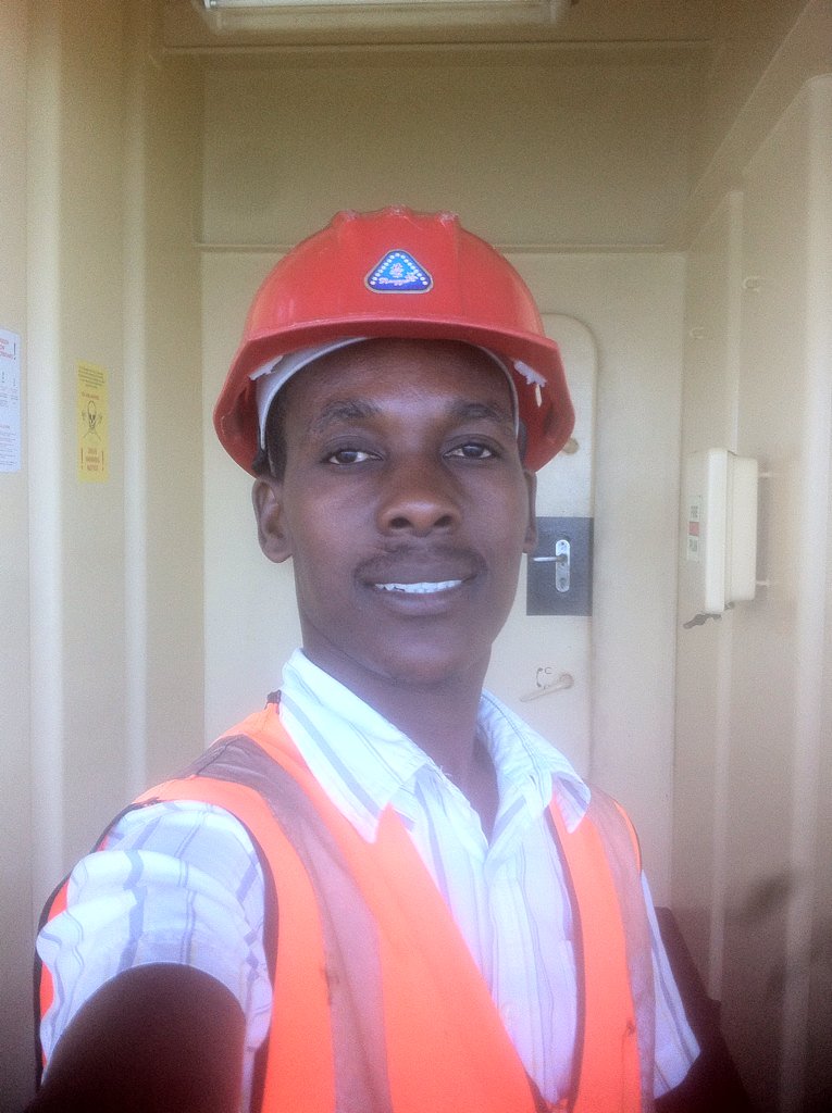 xavierjambo's tweet photo. Curtindo xangai https://t.co/msCD44EcVS