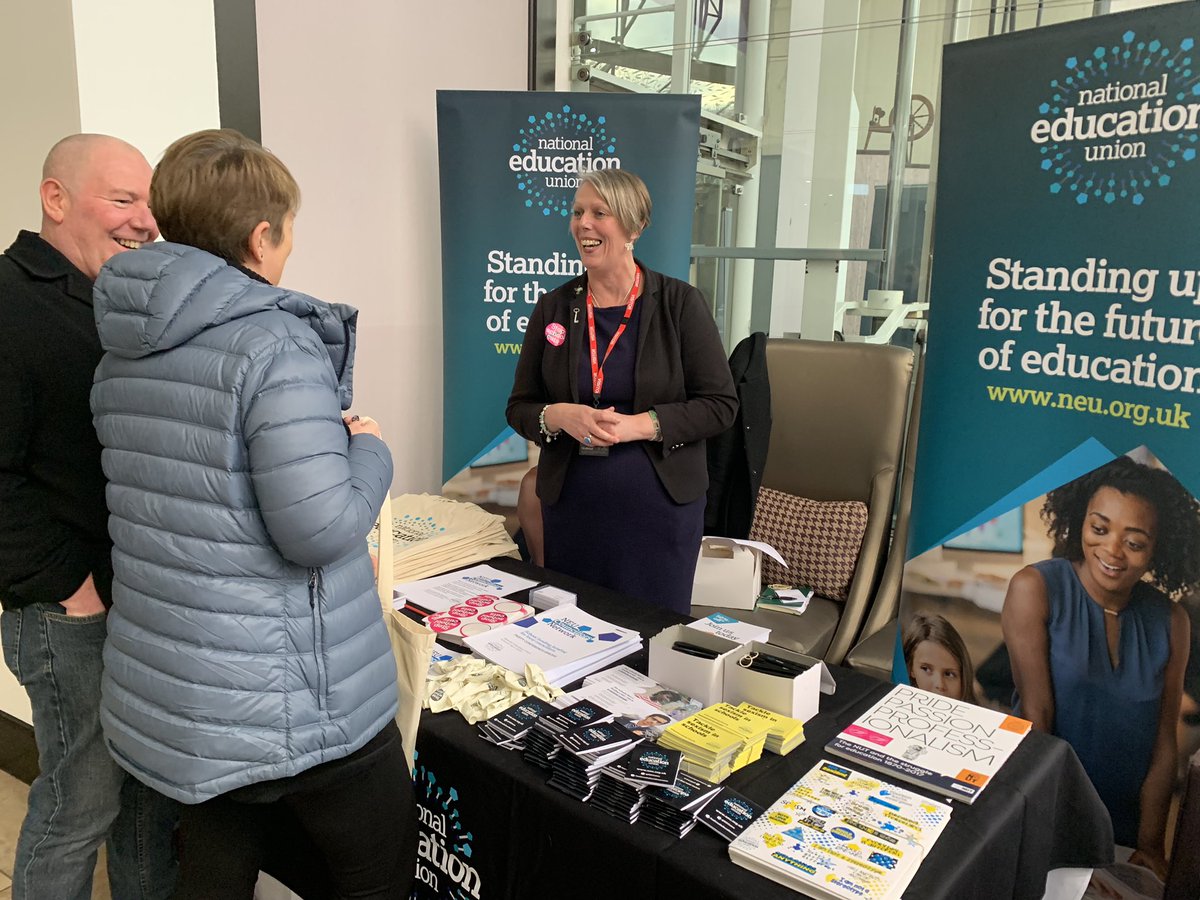 NatalieFleetMP's tweet image. .@LouRegan1 speaking to #emlab19 delegates about #schoolcuts &amp;amp; the great work of the @NEUnion @NEUEastMidlands