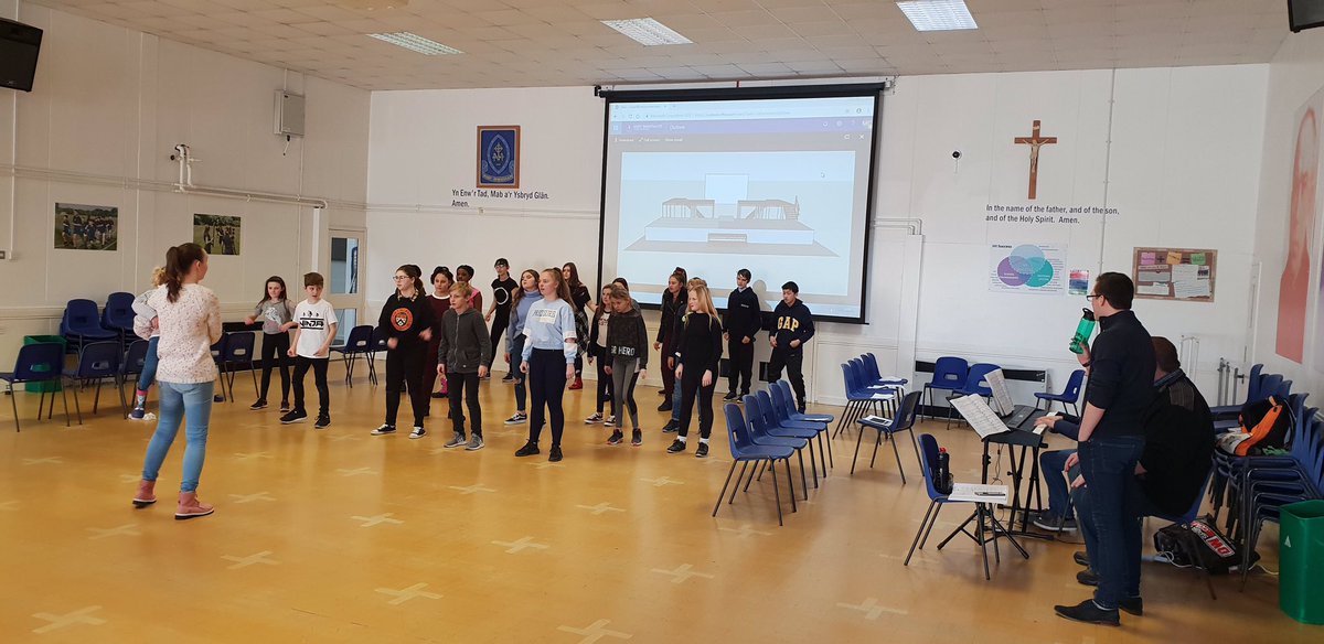 Mary_1mmaculate's tweet photo. The cast really rocking it on a Saturday! Very proud of their work today. #dedication #schoolswillrockyou #queen #goinggaga https://t.co/A4iybEiwWY