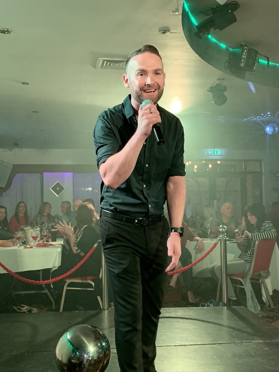 philbaz12's tweet photo. Top top night ! What a voice, you’ll smash the tour with @wetwetwetuk best of luck @kevinsimm #TheVoice #TheWets https://t.co/D2bkYznbrN