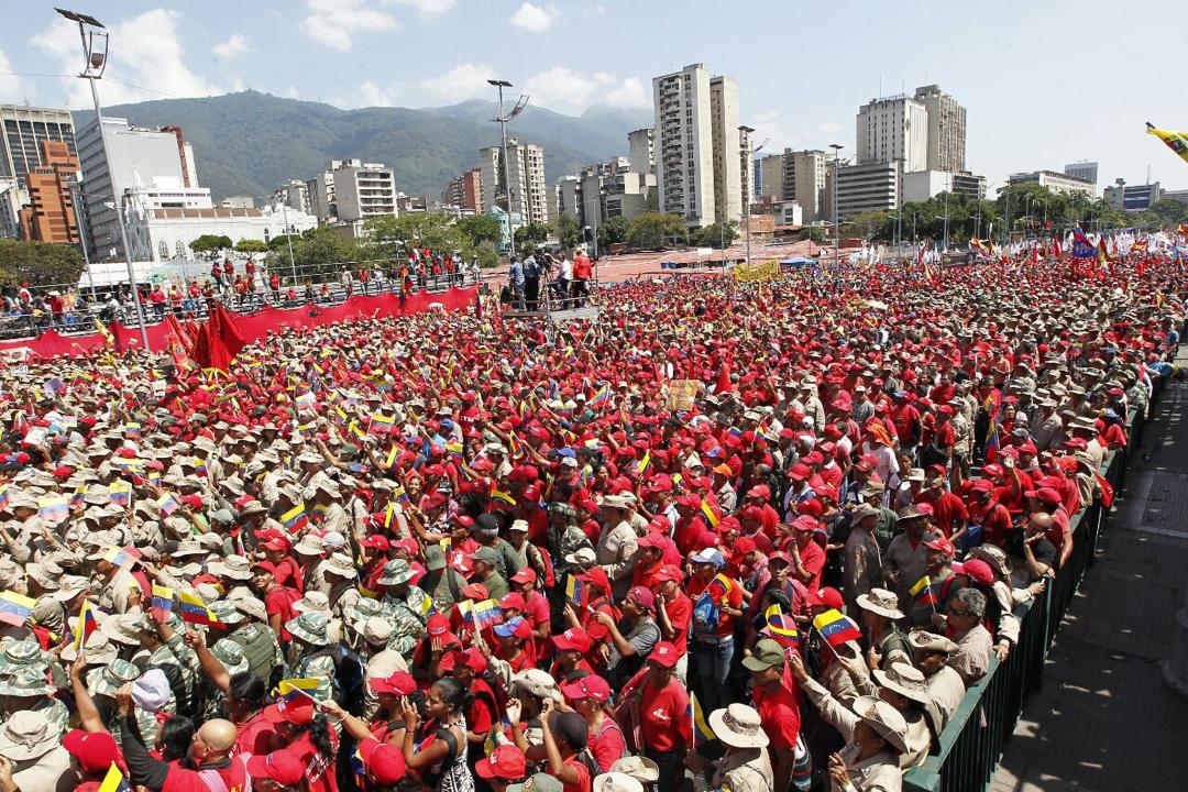 Maduro: Si algo me pasa, ¡retomen el poder y hagan una revolución más radical! - Página 5 DyalvYKX4AAIxtj