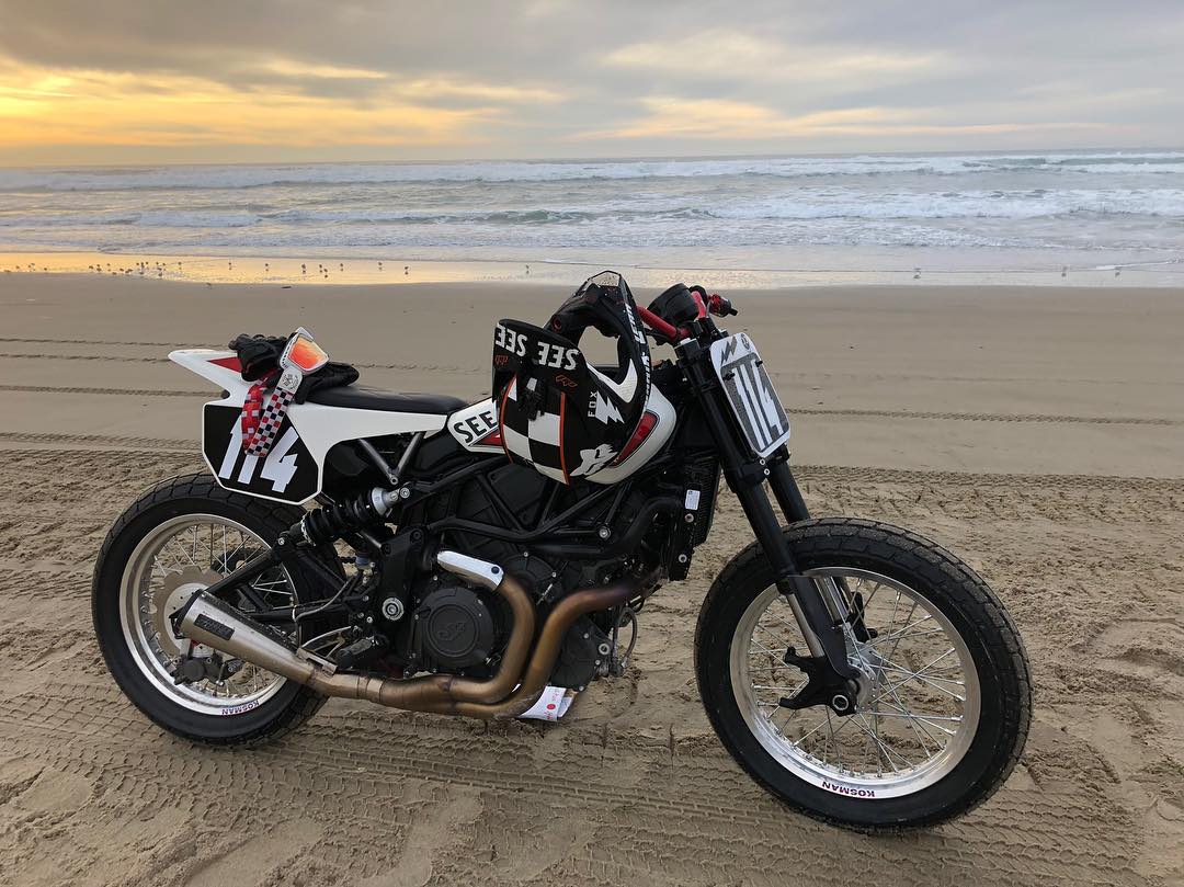 The @seeseecoffee Custom #FTR1200.

Making its racing debut at <a href="/The1Moto/">The 1 Moto Show</a> show in Portland, OR.

the1moto.com

#indianmotorcycle