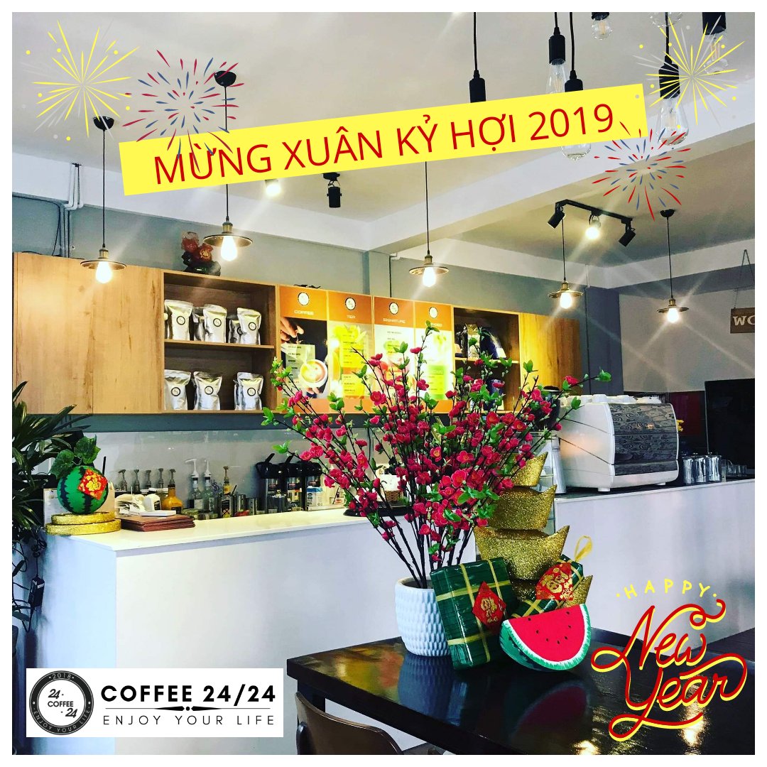 coffee2424net's tweet photo. [LỊCH PHỤC VỤ TẾT - COFFEE 24/24]
Cửa hàng Coffee 24/24 sẽ mở cửa phục vụ suốt Tết âm lịch.
Chúc Bạn một năm mới an vui, hạnh phúc, phú quý và thành đạt.
Bạn nhớ ghé Coffee 24/24 - 109 Lê Lợi, Gò Vấp nhé!
Hân hoan chào đón bạn!
 #TếtNàyMìnhĐiCàphêNhé https://t.co/rpuTq2Hoio