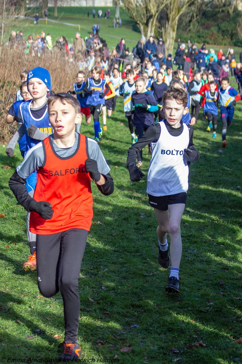 queensparkjnrpr's tweet photo. Great running #Bolton @bolton_sport @GreaterSport #GreaterManchesterSchoolsXC https://t.co/UsRQ2zufGM
