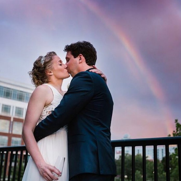 CANAL_337's tweet photo. What a magical moment captured by Stacy Able Photography 🌈👰🏼🤵 #rainbow #athomasbride #indianapolisweddingreception #downtownweddingsindianapolis #indianapolisweddingceremony #weddingcaterer #thomascaterers https://t.co/mgPRo0CmUC