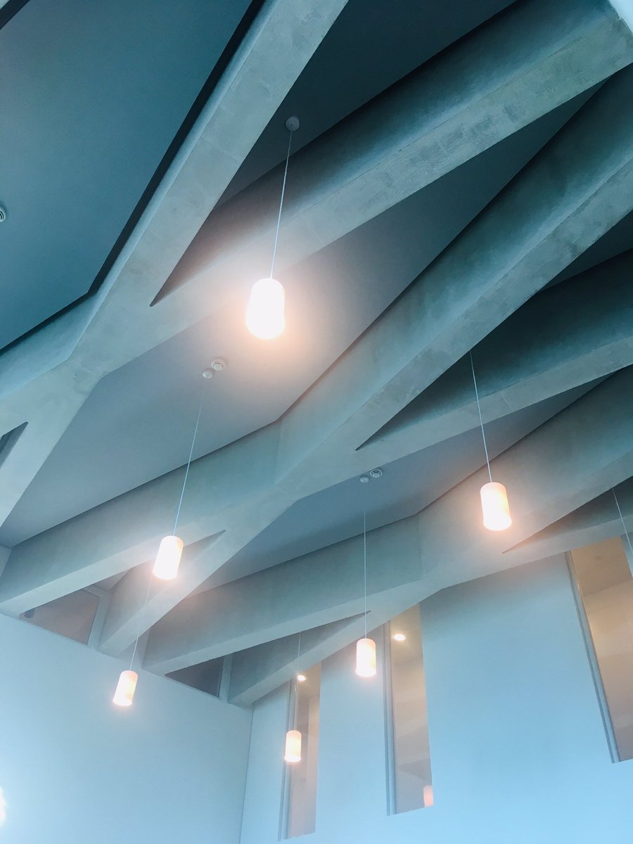 The_SaLADS's tweet image. The beautiful church hall at Bethnal Green Mission Church has a criss cross concrete beam exposed structure which peaks into the @grr_arch office space above so smartly #exposedstructure #insituconcrete #mixeduse #communityspace