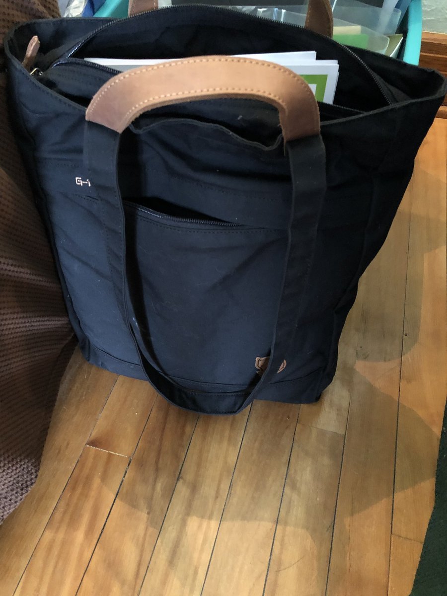 PaulaCalestagne's tweet image. Dealing with all the arrangements for my uncle’s funeral and jumping through the ridiculous government hoops has turned my briefcase into a “grief case”. #bureaucracy #policyisabadword #gettingmad #youneedwhat? #threehoursonhold #grief