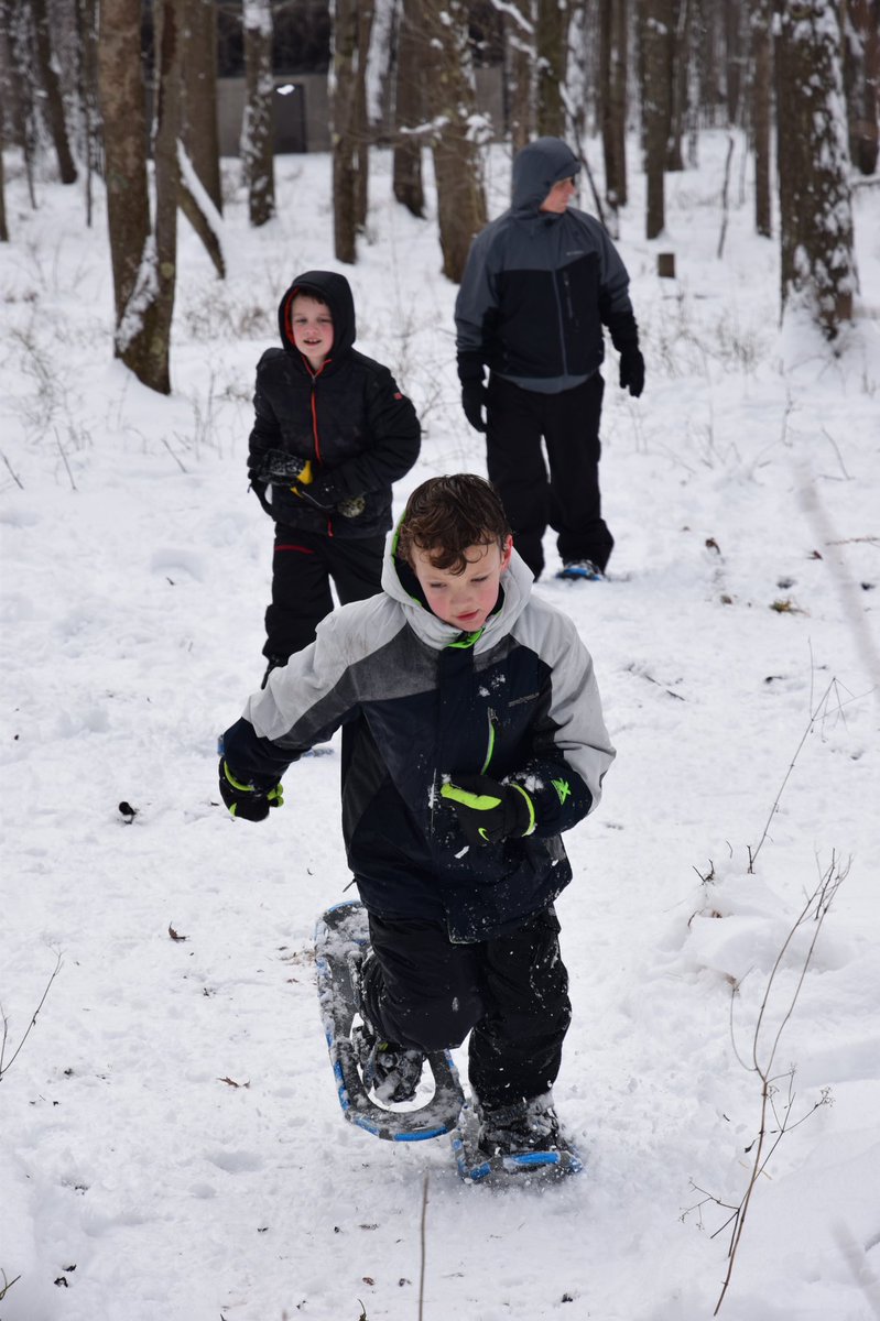 Heritage_Res's tweet photo. What a fantastic morning of Program! The snow yesterday brought a new world of winter programs. #HRWW2019 #LHCScouting #HeritageReservation #ScoutMeIn https://t.co/NcrK8gy253