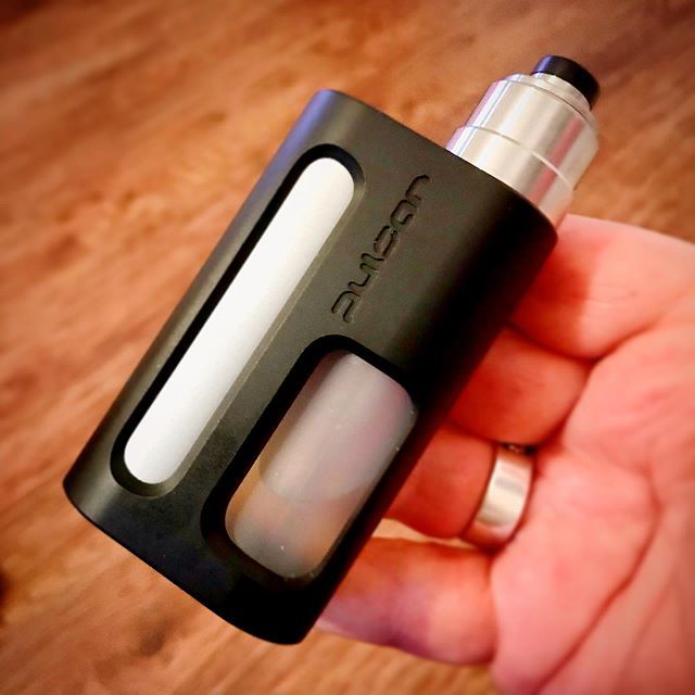 Vaper_Room's tweet image. Lazy Saturday afternoon with the #Moddog #Pulsar and the 5A’s #Basic #RDA 
#singlecoil #atomizer #atomiser #vape #vaper #vapes #vapers #Vaping #instavape #vapelife #vapestagram #vapelyfe #vapepics #vapeclouds #clouds #cloudz #twitter #urbanvaper #vaperro… bit.ly/2CZ8vVq