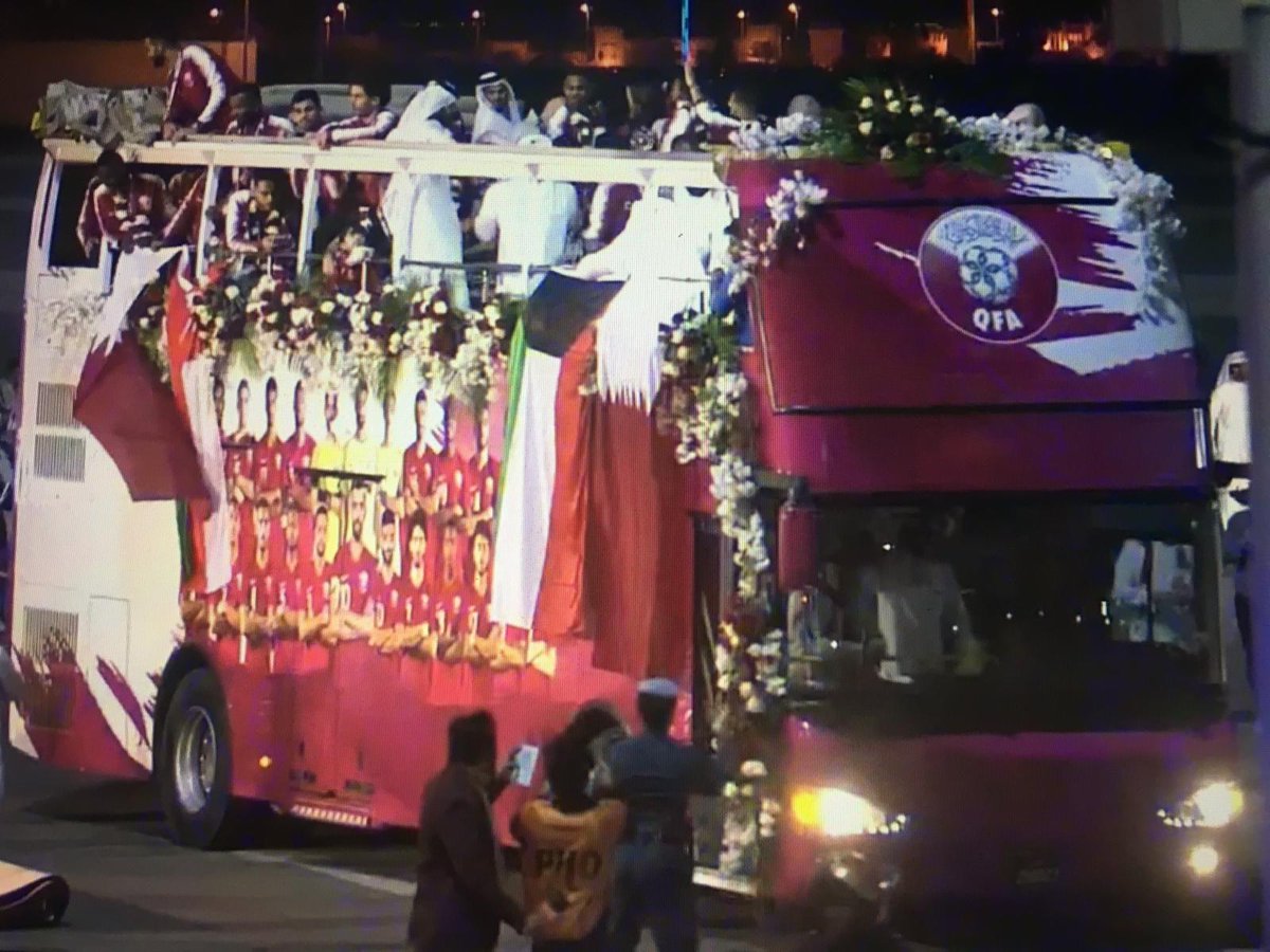 qatarliving's tweet photo. The AFC Asian Cup trophy tour is on. Are you at the Doha Corniche to participate in the rally after creating history? Where are you now?
@QFA @QFA_EN @JoaanBinHamad @MbinH @qatar_olympic @almayassahamad
#KingsOfAsia #WelcomeHome #Heroes #TheyreBack https://t.co/MKY1gmdii6 https://t.co/6STAOfSkLj