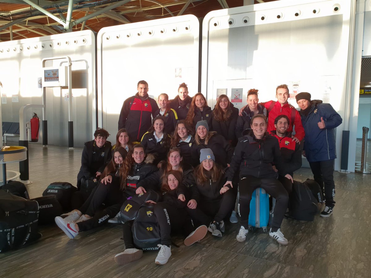 ad_son_sardina's tweet photo. Nuestro Femenino Nacional ya está en Zaragoza para disputar mañana a las 12 h. el partido correspondiente a la 17ª jornada de liga contra el @ZaragozaCFF.
¡Mucha suerte equipo!
#totssomunequipjuntsunclub #adsonsardina
#vamossonsar #futbolfemenino https://t.co/kz6PYKMqCK