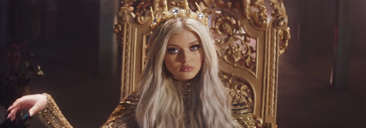 yourlorensource's tweet image. since one and a half weeks, over 4 million people watched the Queen mv!