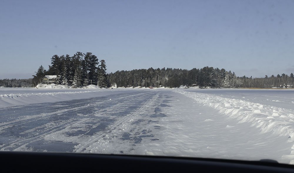 Have to admit, @TrooperBenKHP, I was driving without my seat belt on, but the ice road is the only road I drive without fastening it! #lakeofthewoods #sabaskongbay