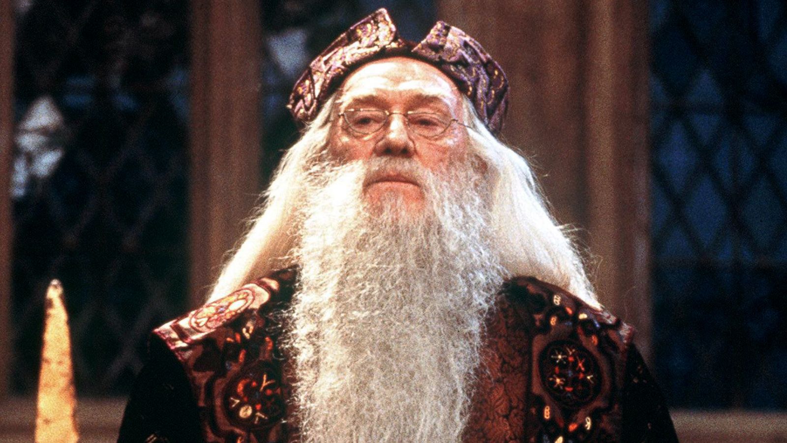 Yasss on Twitter: "La nieta de Richard Harris le amenazó con no hablarle  jamás si no aceptaba el papel de Dumbledore en la saga #HarryPotter  https://t.co/E68Gt5aGdg" / Twitter