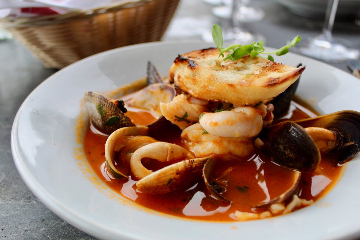EdibleSkinny's tweet photo. Servino - Dionysian Italian Cuisine in the #NorCal Seaside Hamlet of #Tiburon  
https://t.co/uKn13qR7rU #foodies #california https://t.co/O8yN1J7eOx