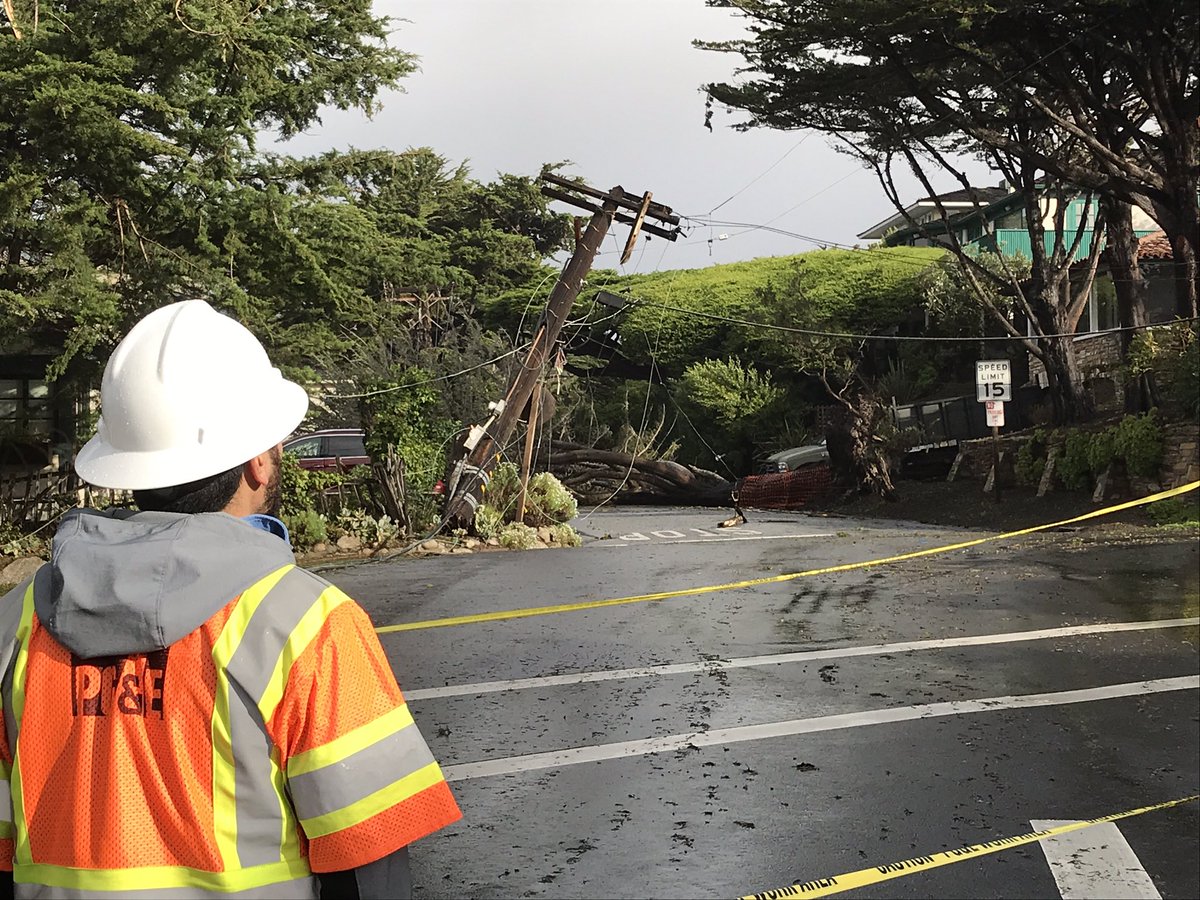 <a href="/NWSBayArea/">NWS Bay Area 🌉</a> Trees down and power out in Carmel by the Sea. #CAstorm