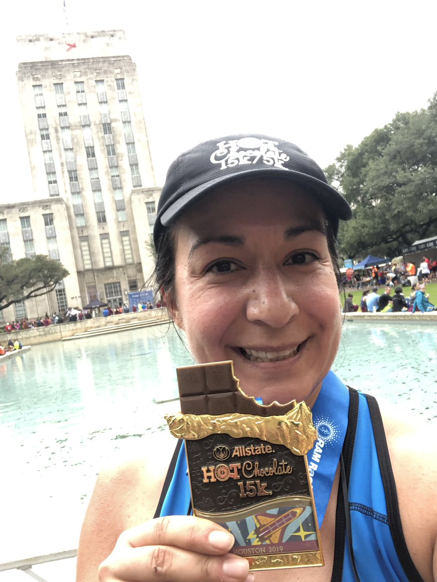 adouglas_0298's tweet photo. Yβall were kinda wrong for all those hills. π But made up for it with the chocolate. Great run! Think I PRd at that distance even with the hills! Woot!!! ππ»ββοΈ π« #IRunForBling #HC15K https://t.co/ok5ZxaCd1C