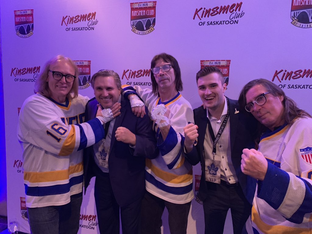 BruceUrbanYYC's tweet photo. Great time last night at the @KINSMENCLUB Sports Dinner. Big thanks to @RyanJBarclay_TD for the invite! https://t.co/Fm4BJpj6bY
