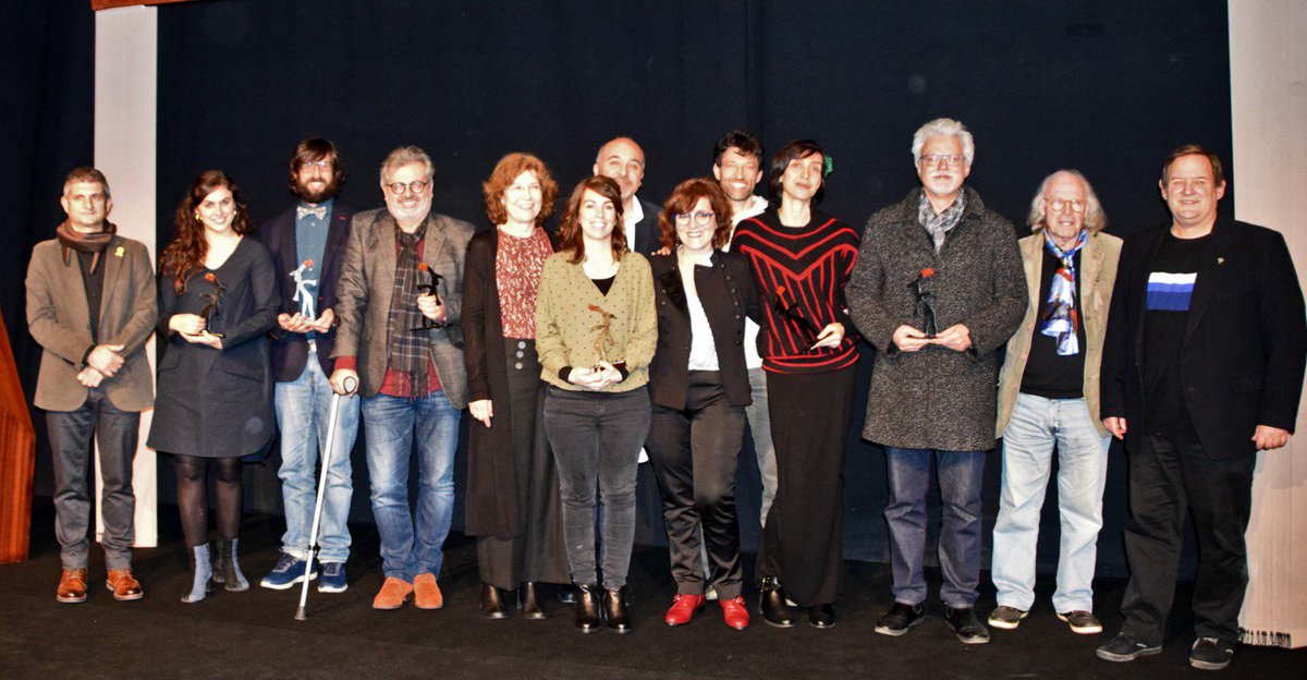 Atapib1's tweet photo. Anit atorgàrem els premis 2018. Enhorabona als premiats @ProdDeFerro @IguanaTeatre @perefullanamas @FullanaJoan @Cia_Baal Josep Pere Peiró, Catalina Florit. Salut i teatre! https://t.co/gIS8qJJgiR