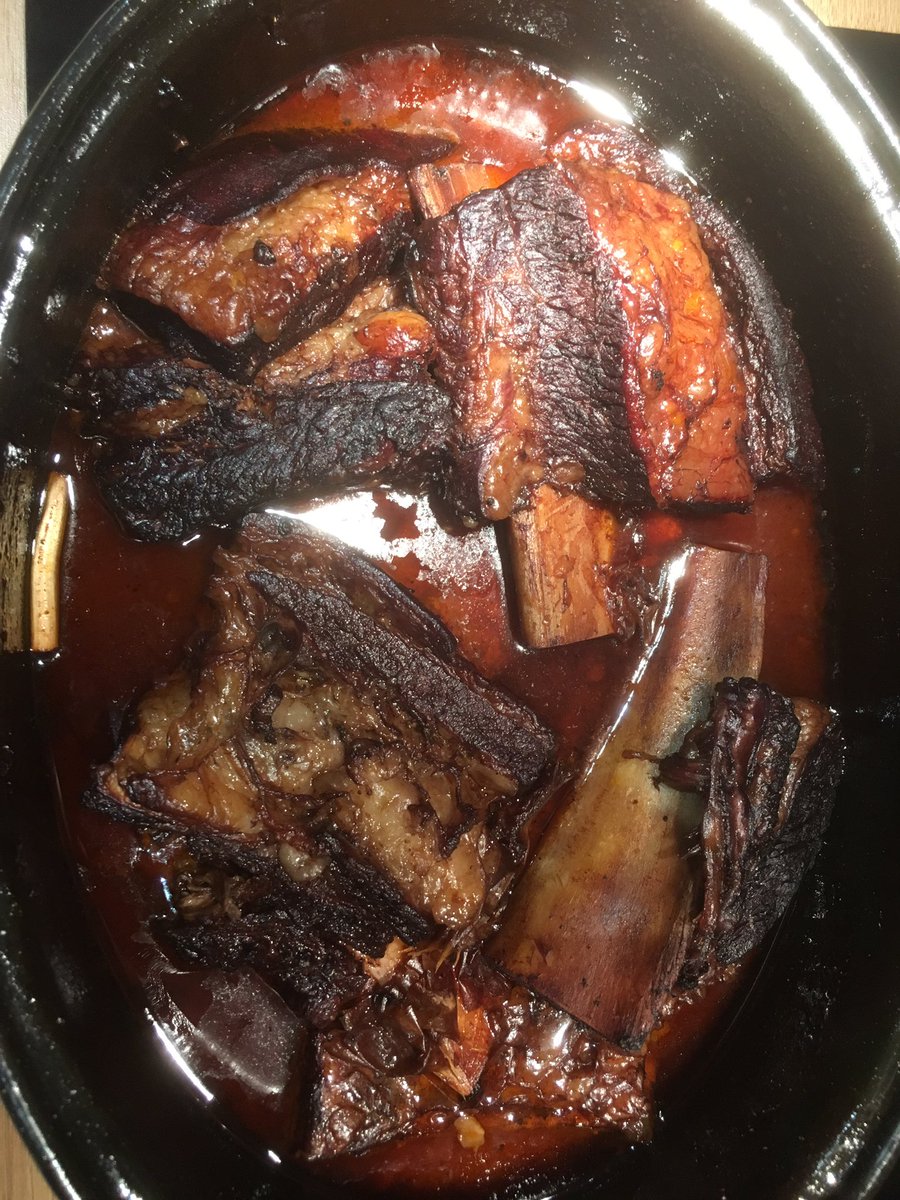 BestinBeef's tweet photo. Low & Slow, Scotch Beef Short Ribs #bestinbeef #stoddartassured #winterwarmer #lowandslow #shortribs #beefshortrib #toomuchonmyplate #greedy #nopresentation #lovley #scotchbeef #slow #cook #lovingit https://t.co/Maxh8Ci97a