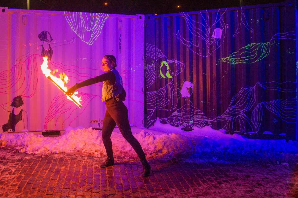 AGreatCapture's tweet photo. Crimson Fire Show in front of Murals by Madison van Rijn and uber 5000 @tolightfest @DistilleryTO #crimsonfireshow #winterburn #firewomen #firesister
#MadisonvanRijn  #uber5000 #Murals #Winter #TorontoExplore #TheArtOfLight #Toronto https://t.co/WUrM0gP3Fj