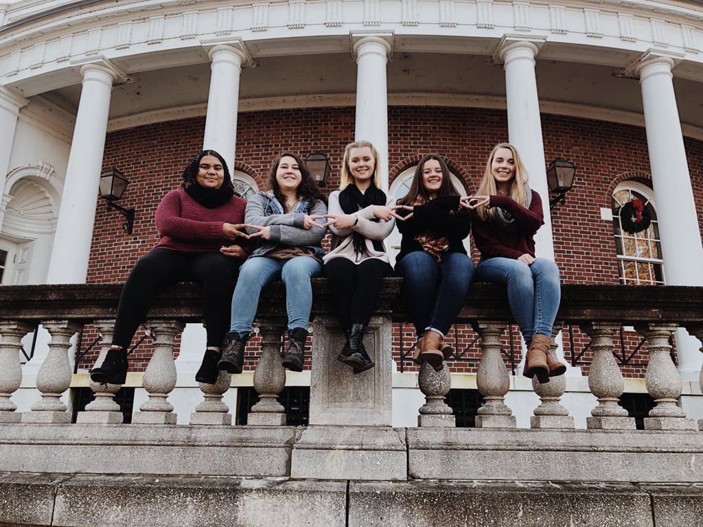 A big adventure is about to begin!✈️

Don’t miss out on starting your adventure tomorrow, sign up before 11:59pm tonight!
.
.
.
.
.
.
#chikapparho #gogreek