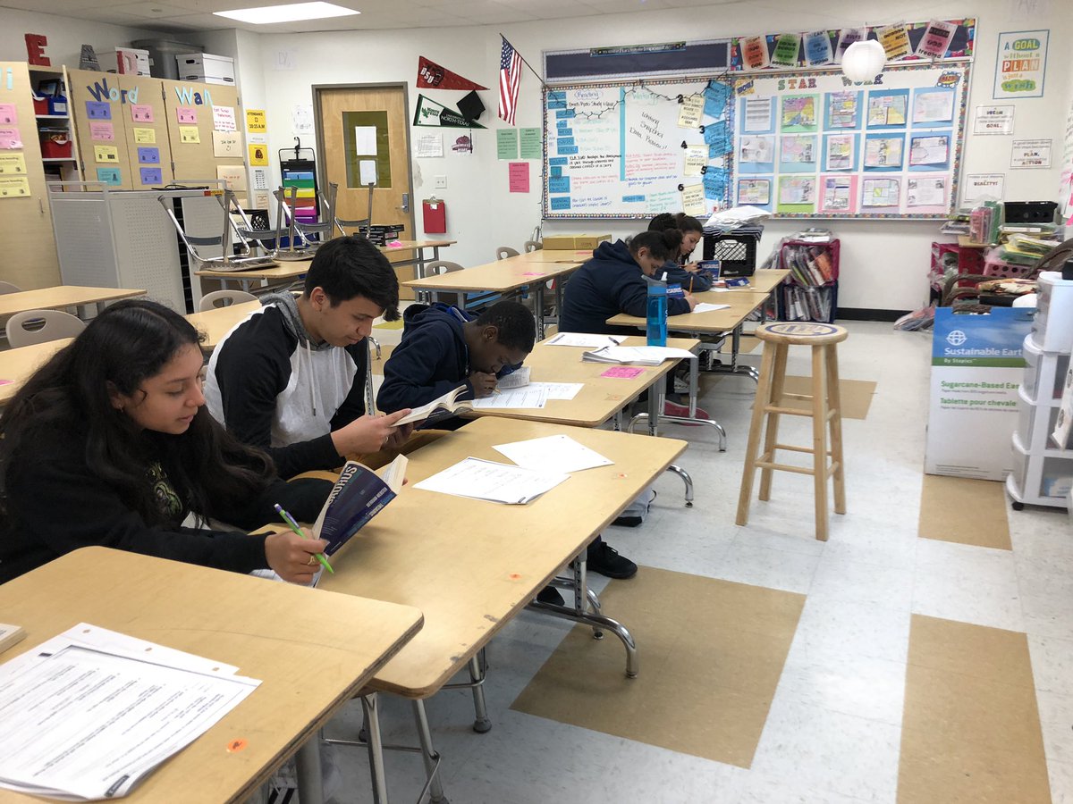 worldofmsa's tweet photo. Working hard to learn about revising for word choice during Saturday tutorials! #norestforthestrong #revisingishardwork #writergonnawrite #hisdela #groveisgrowing #grove180 @NikaHarrell @Principal_Reyna @WhoAreWe_SGA @JonBracksieck @KaliSpates https://t.co/VOpDJNrO17