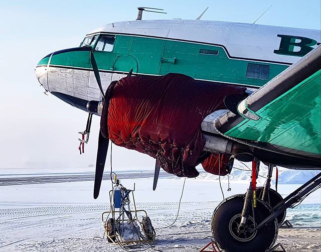 DC-3 in front of the hangar bit.ly/2SloQxz