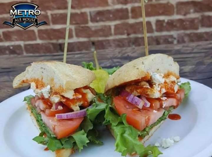 MetroAleHouse's tweet photo. Best place to come and watch #SuperBowl over 20 TV's, 60 #beers on tap, delicious #food #GoRams #GoPats #downtownpomona #foodie #SuperBowlfood https://t.co/lvE7fvnV3r