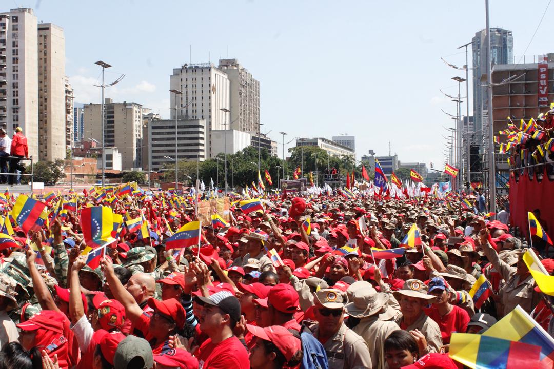 Maduro: Si algo me pasa, ¡retomen el poder y hagan una revolución más radical! - Página 5 Dyb8qLoX0AAz1Lg