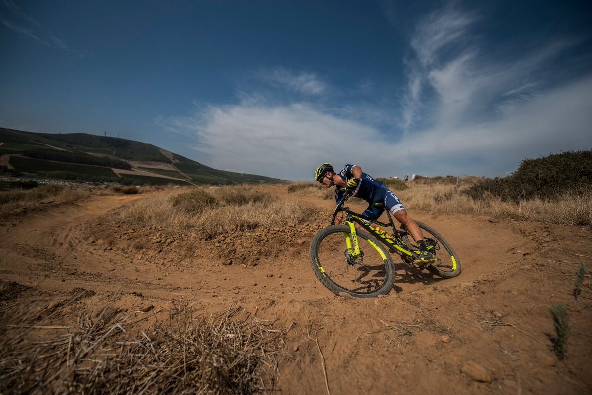 Arno du Toit tweet media