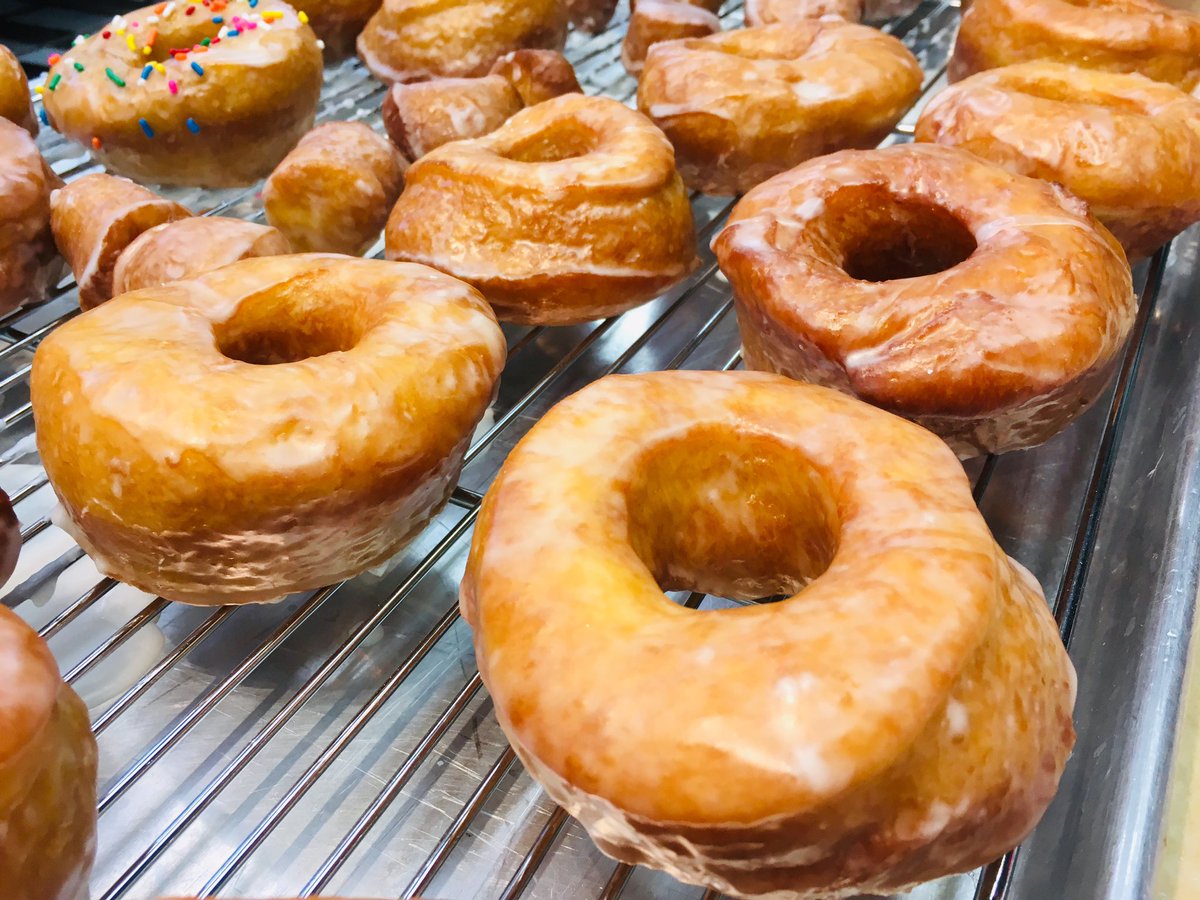 TaylorMadeCakez's tweet photo. Donuts today are about to go out front! Limited supply as usual. https://t.co/DdJeLNrEfp
