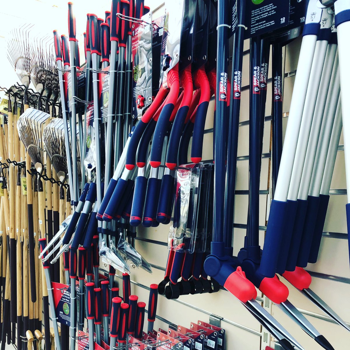 gardeningclubuk's tweet photo. It’s that time of the year when we’re starting to restock and look what we’ve got in our brand new range of #spearandjackson #tools come on down we’re open 9am until 5pm seven days a week! #thegardeningclub #crewshill #gardening #springiscoming https://t.co/1E7QF2qRm3