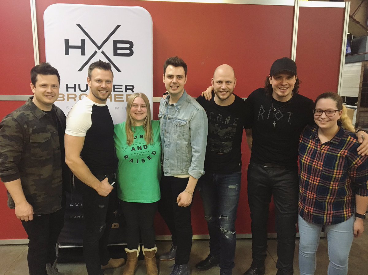 michaela_demong's tweet photo. UPDATE: we made it just in time on Thursday and @WestJet has been in contact, providing great customer service!!! Sister’s weekend lives on 🤗 @HunterBros @gabemily77 https://t.co/WcrAjXh1mb