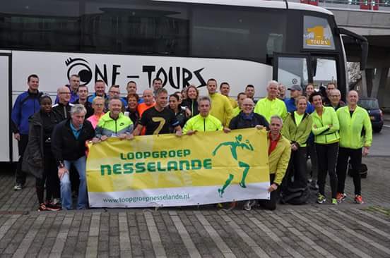 LG_Nesselande's tweet photo. Zin in! Morgen weer een #busreis op naar @MW_Marathon #Apeldoorn Mooie actieve club mensen hebben we toch in @nesselande . Zoveel mensen aan de start voor de #10EM en #25km @HupLopen @Havenloods @loopreizen https://t.co/pnUCy0z9Bd