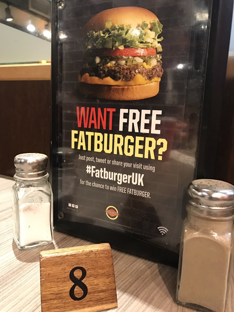 fazlynn's tweet photo. #FatburgerUK I love their Skinny Burger! 🤤♥️ #HalalBurgersInLondon #TheBestBurgerEver (in that category) 😆 #LoveLoads #theBestOnionRings yummz https://t.co/eBeQj3EmOY
