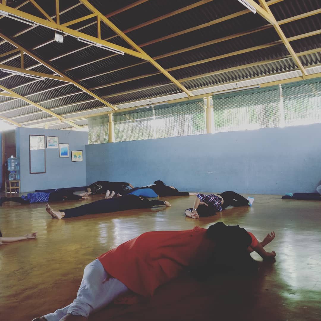 Smartmove2011's tweet image. Exploring dreams through Authentic Movement. FECAT EXA class at Smart
@sarah_brinda
#FECAT #AuthenticMovement #dreamwork #dreams #psychology #Jung #expressivearts